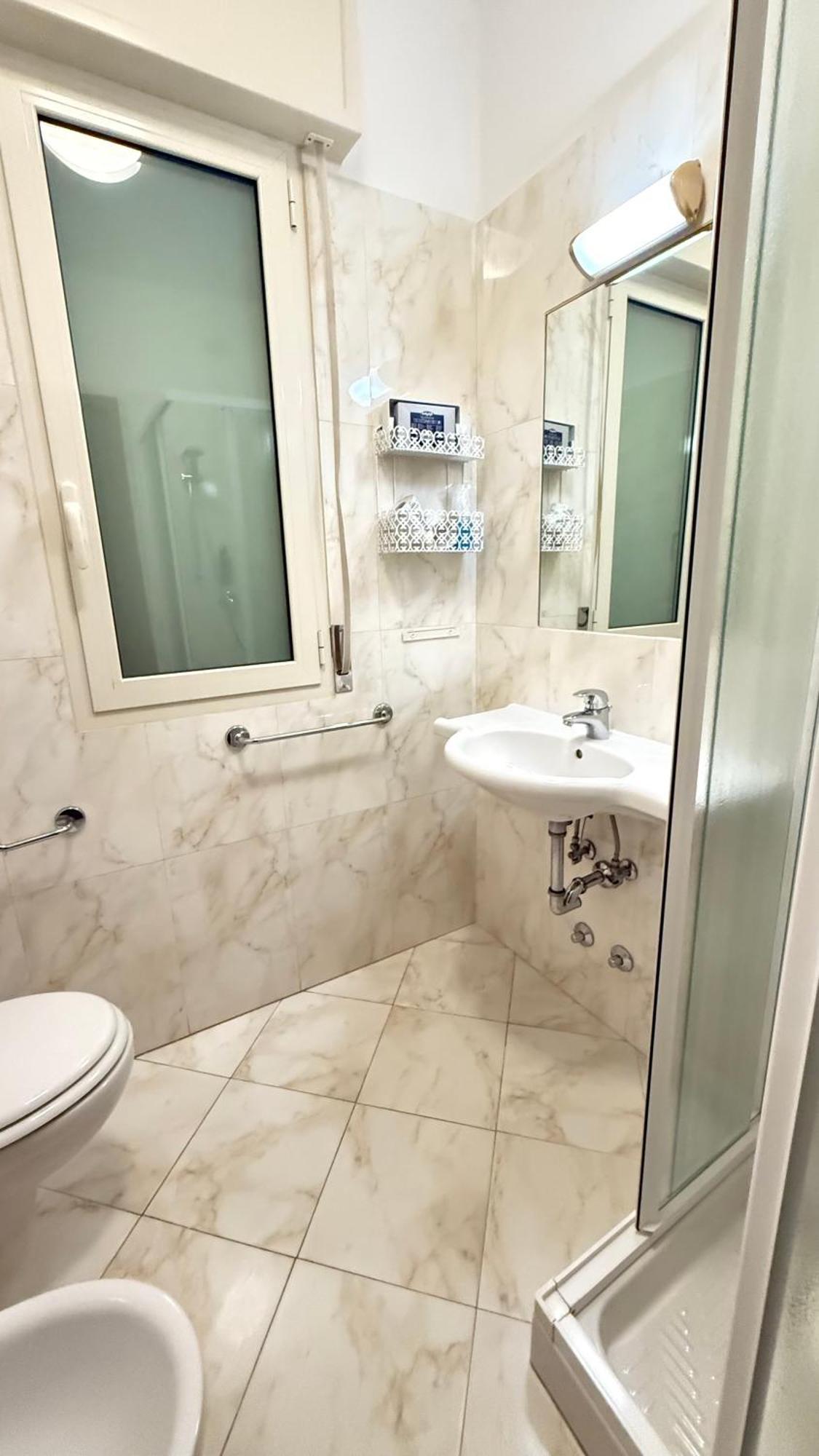 Hotel Ariella ميلانو ماريتيما المظهر الخارجي الصورة